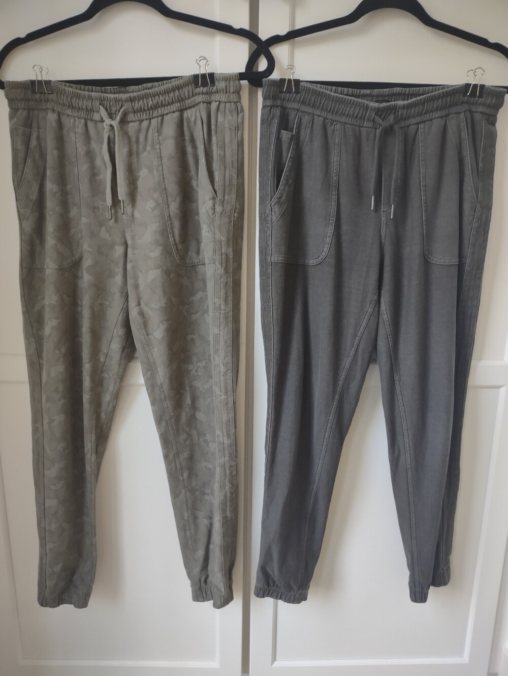 Athleta Set of 2 Farallon Joggers Size 6 Camouflage & Gray